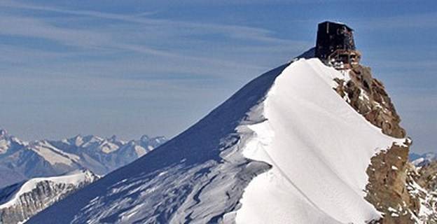 Highest shelter in Europe: Capanna Margherita