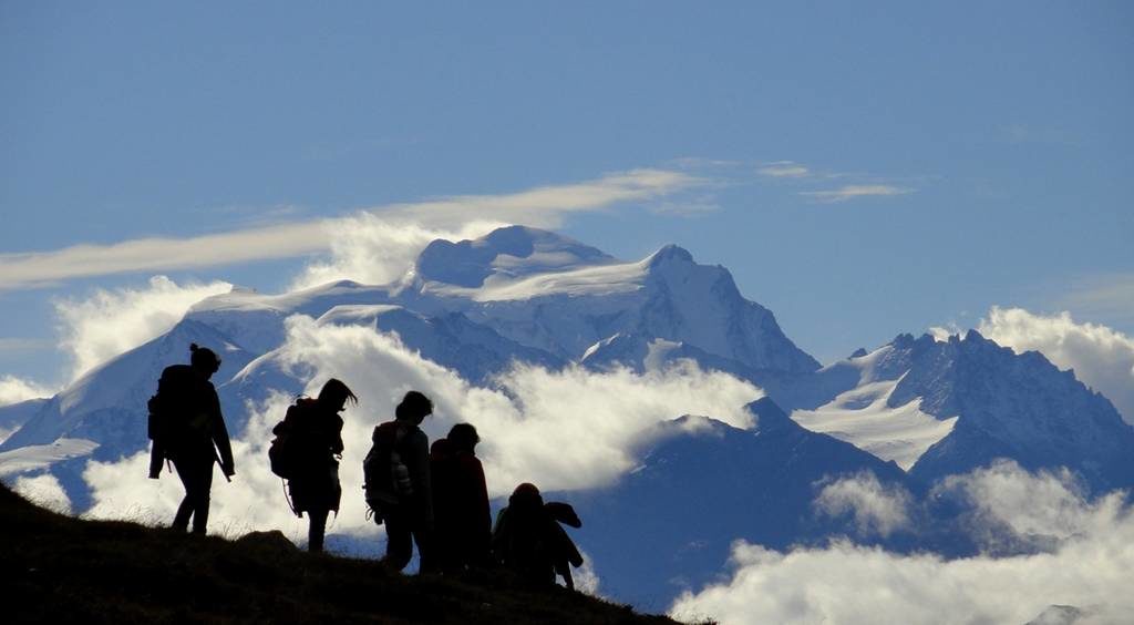 Grand_combin_hiking