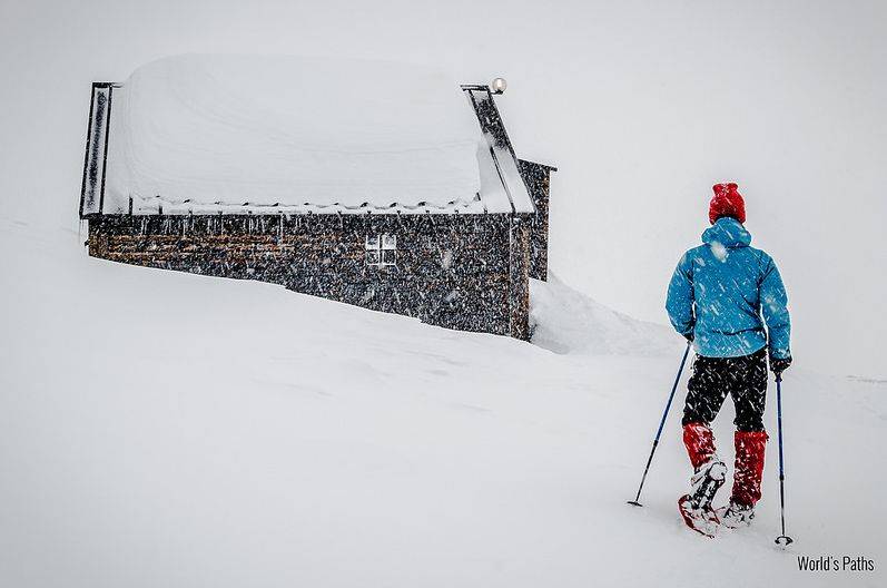 Winter hiking in the Alps