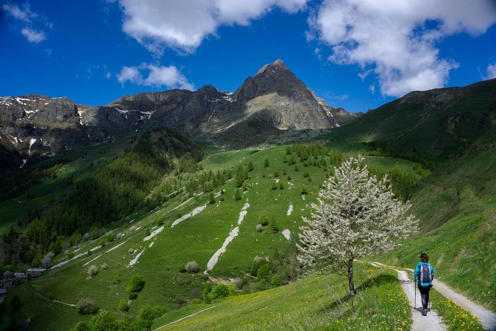 Spring hike in Italy