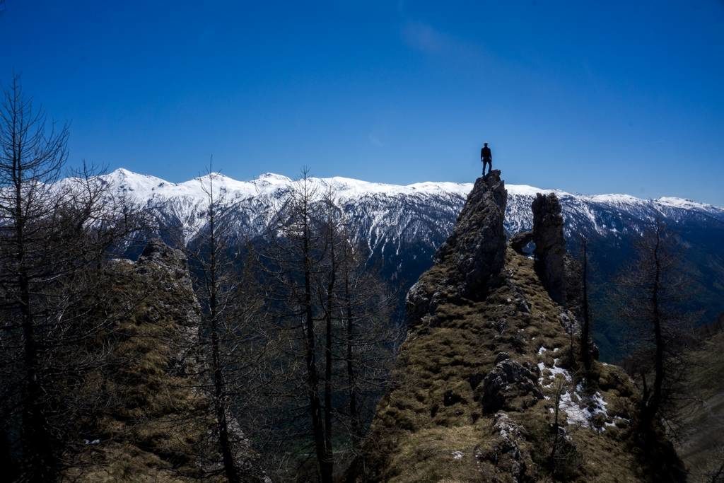 Thullie Hole - Spring Day Hike from Torino