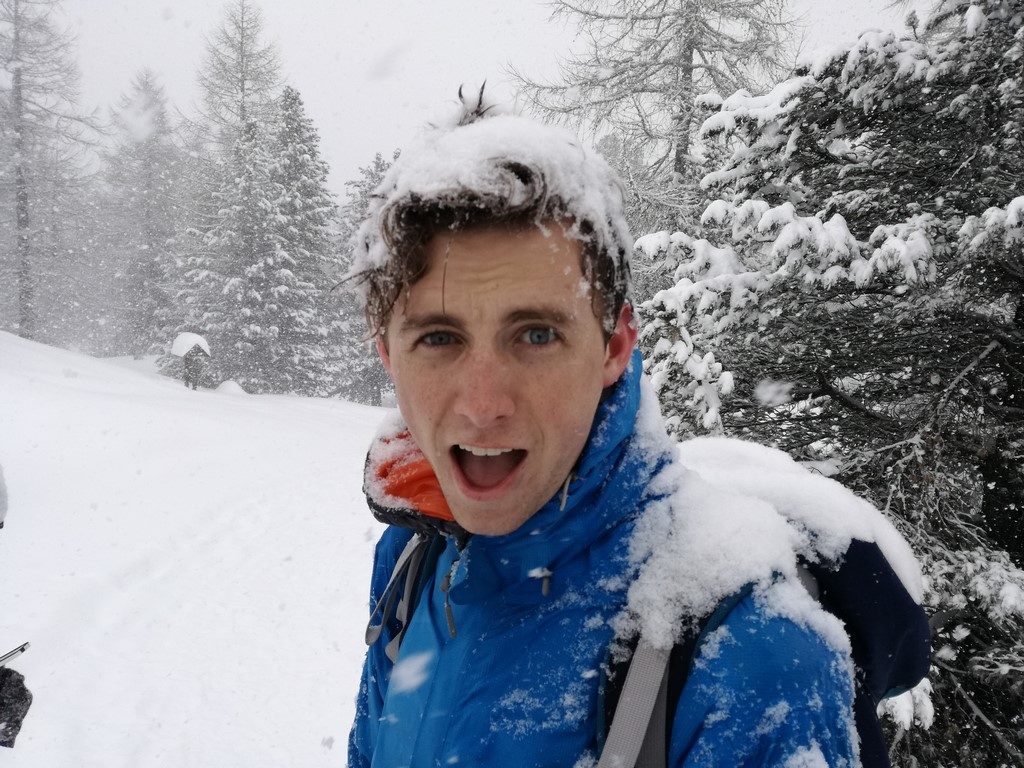 Heavy snow Day Trek from Torino