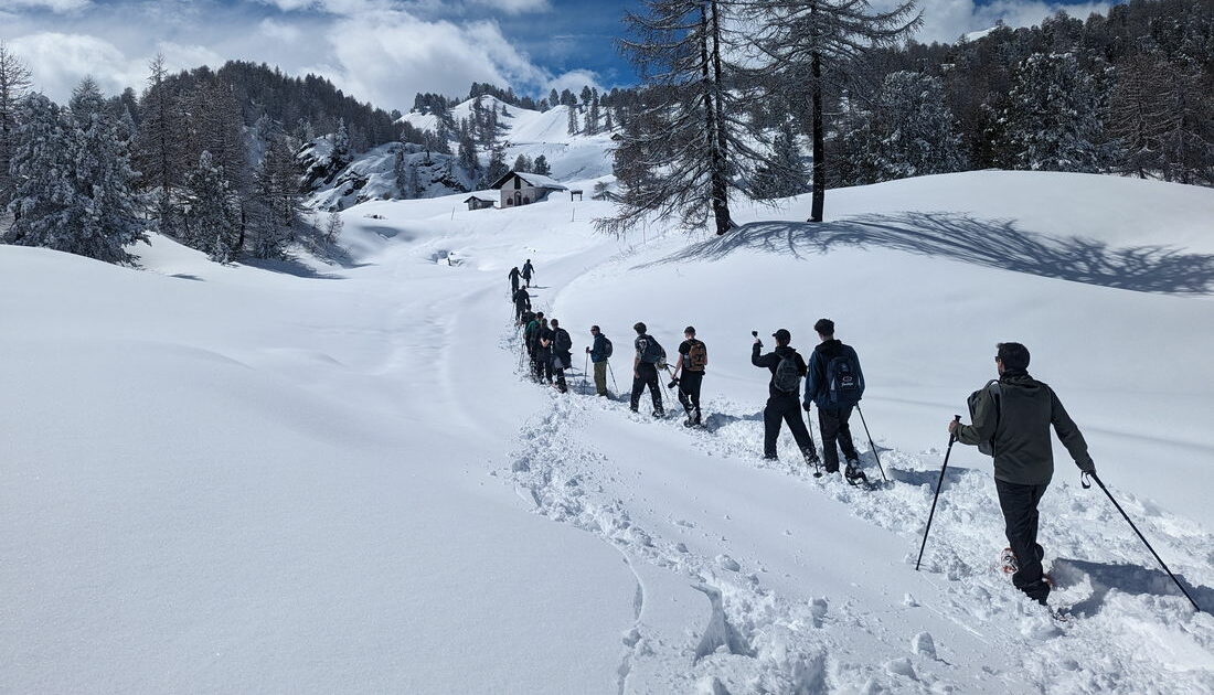 school trip snowshoes turin