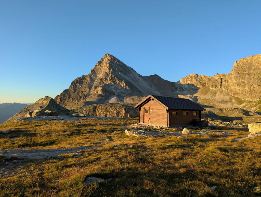 Trekking Peaks in the Alps