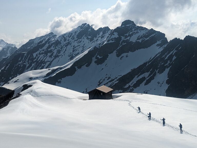 with a guide you can come here!