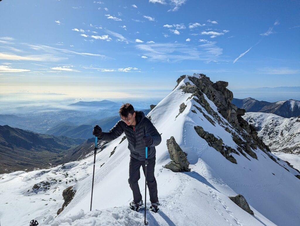 alone in the alps? better with a guide with snow